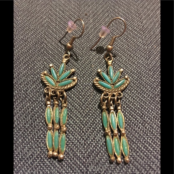 Jewelry - Silvertone/turquoise colored dangling earrings